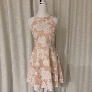 Trixxi Women's Sz Med Floral Pink /White Mini Dress‎ Flare Lace Up Back Juniors